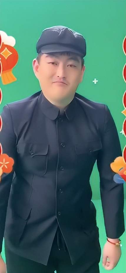 赵本山|赵本山儿子小餐馆煎牛排，挺肚腩胖到夸张，留学回国被嘲只会啃老