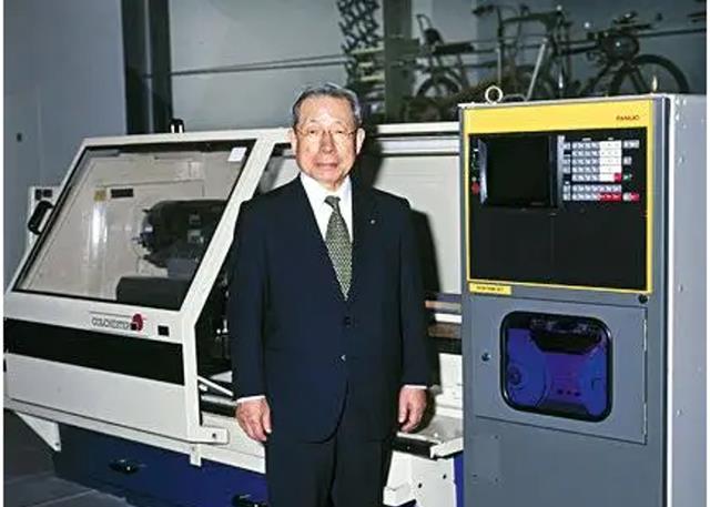 工业机器人|揭秘四大机器人家族的真实水平,优劣势对比,谁才是真正的老大