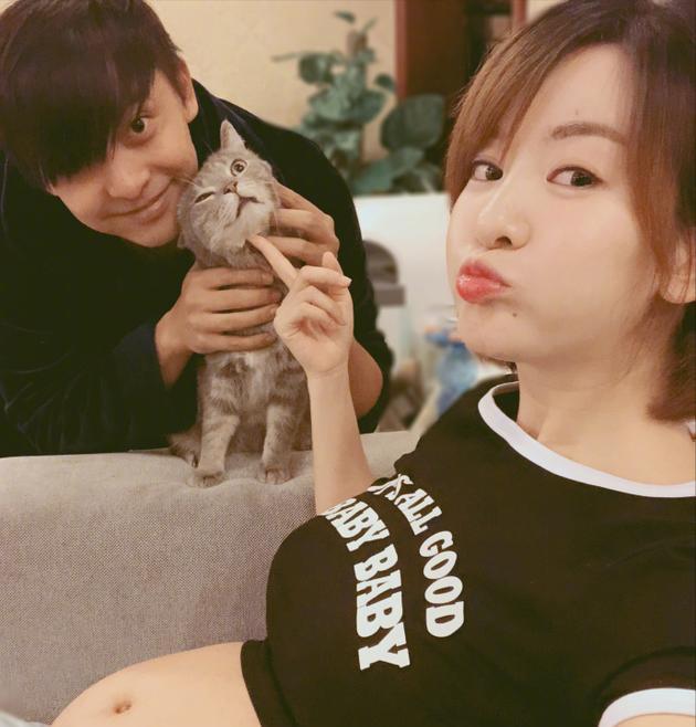 李晟|李晟:因戏结缘嫁给“尔康”,结婚生子如今生活幸福,家庭美满