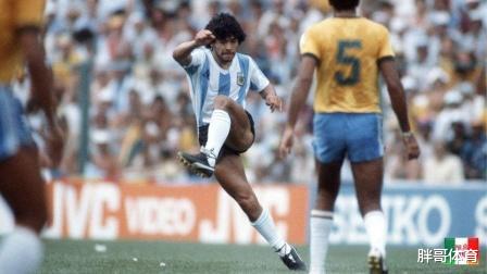 |足坛任意球进球数排行榜:贝利第一,老马第六,梅西跻身前十