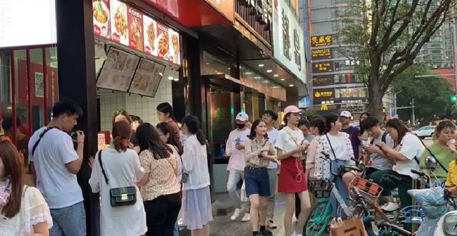 便利店|2022年，实体店是不是越来越难做了？