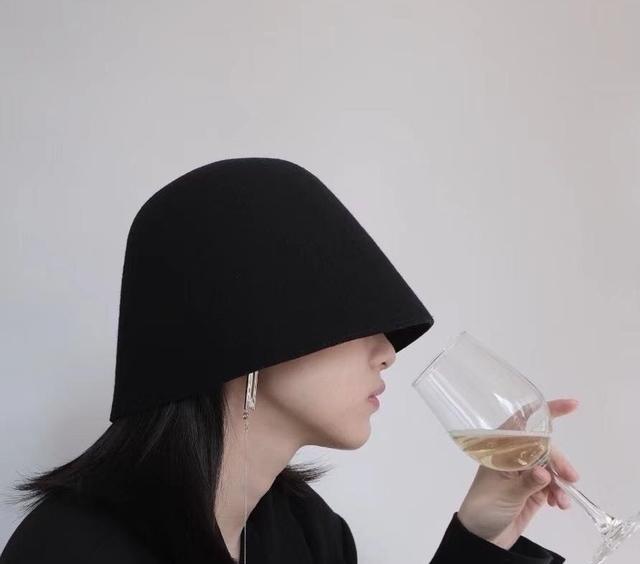 女孩 女孩婚后被老公喂胖至300多斤，网友：不要以爱之名做伤害的事！