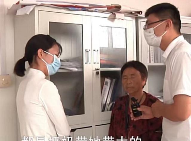 父亲再婚后生儿子,独生女失宠:父亲让我退学还拿走我8万元彩礼