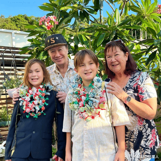 许冠杰|混血星二代颜值差距：韦唯仨儿子个个帅气，许冠杰儿孙全“长残”