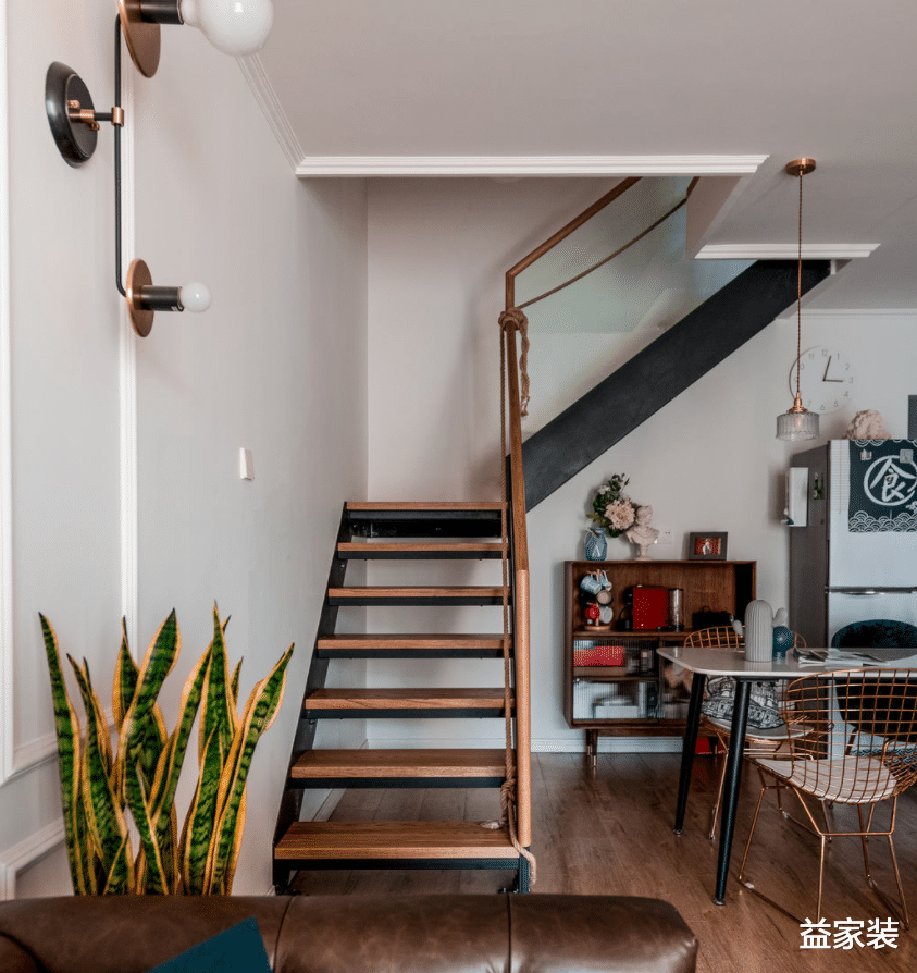 混搭风打造全新三居室，说是轻奢也不为过，还有小萌娃的游乐园