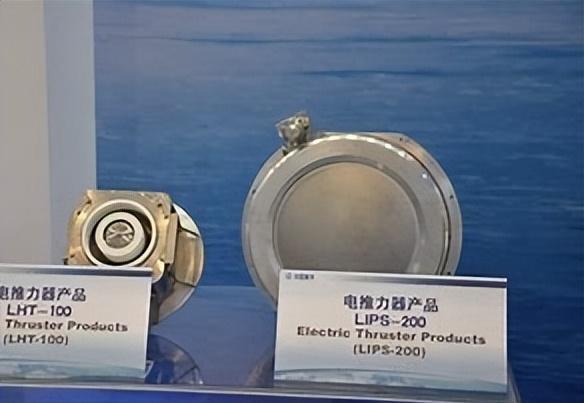 中国霍尔推进器:推力只有0.32牛,为什么能推动50吨重的空间站?