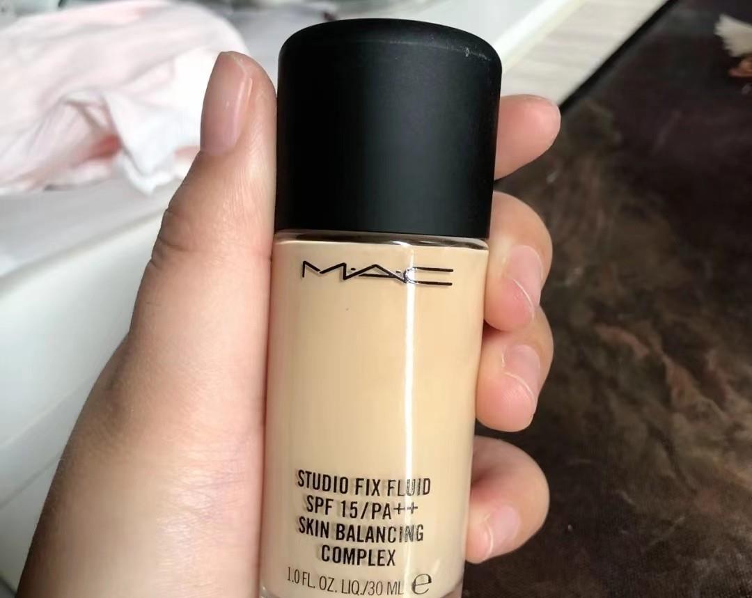 粉底液 适合油皮的5款粉底液，不脱妆、不暗沉，款款都是“实力派”