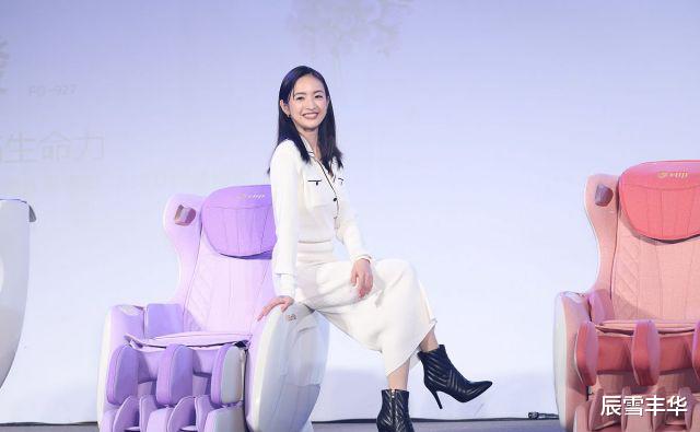 林依晨|辣妈林依晨罕见现身,39岁穿白裙也太美了,一点都看不出真实年龄
