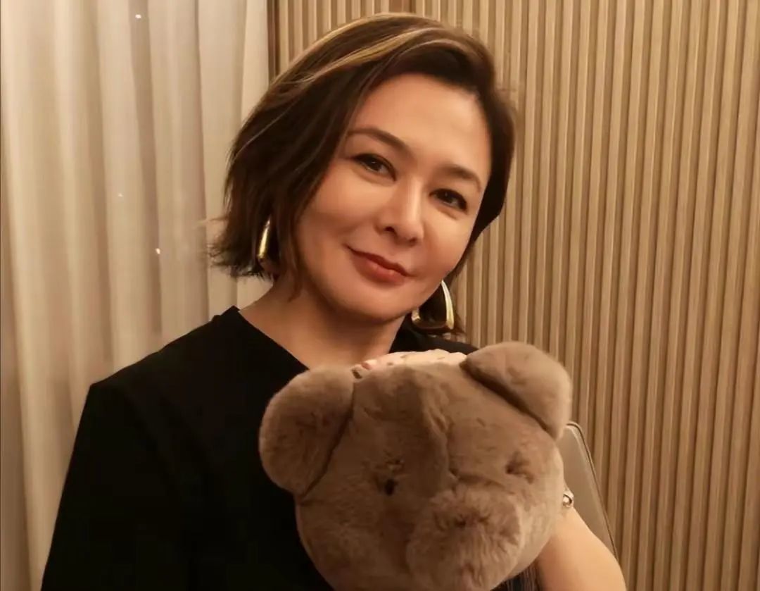 明星|年轻时个个惊艳,老了却“面目全非”,这15位老牌明星个个很可惜