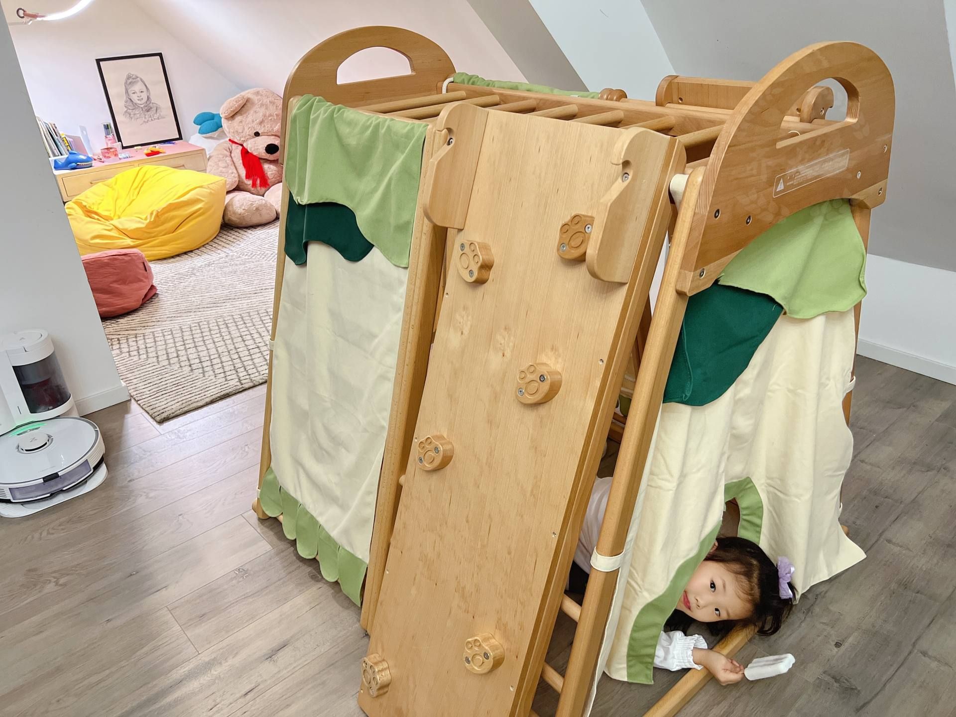 斜顶鸡肋空间变废为宝！儿童多功能活动区，啥啥都有