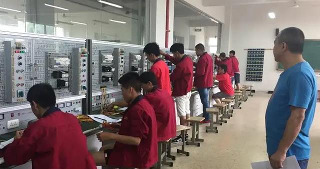 分流|初高中好消息来了！官方明确：“取消普职比分流”，五月起施行