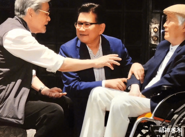 蓝天野|众星悼念蓝天野:傅艺伟罕见发文,张凯丽痛心,曹可凡晒珍贵照