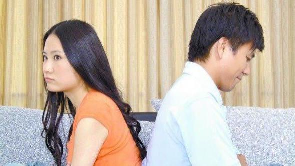 上海静安，女子李某和前男友王某，相处一段时间后，因性格不合而分手