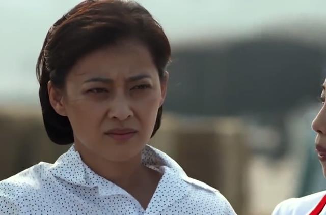 安然|重温《父母爱情》才懂，敢于为爱情呛声小姨的安然，暗藏着恨意