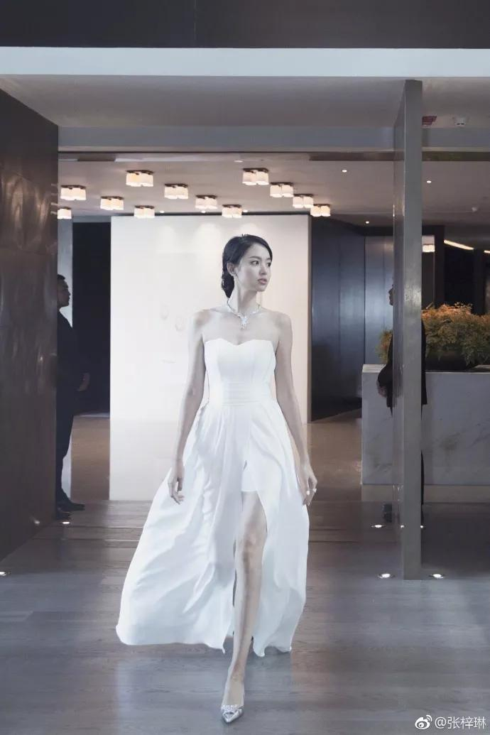 张梓琳|“世界小姐冠军”张梓琳:拒绝豪门嫁普通小伙,千金难买我喜欢