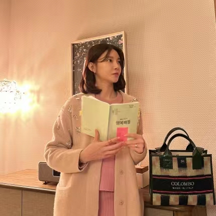 车艺莲|车艺莲公开6岁女儿照片 外貌可爱神似朱相昱 原生家庭成一生伤痛