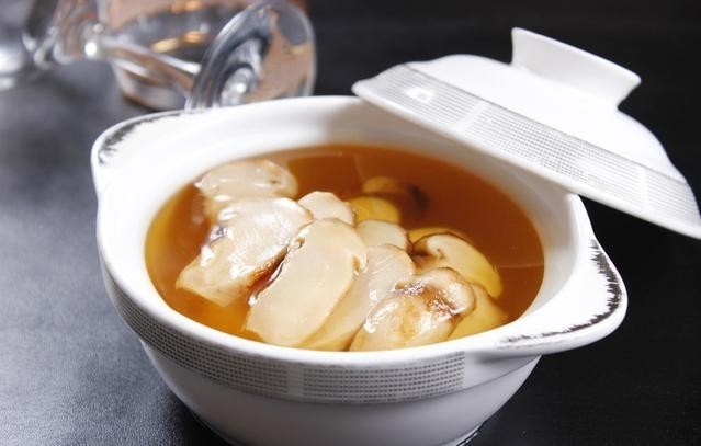 松茸|日本松茸炒出天价，为啥还要从我国进口？