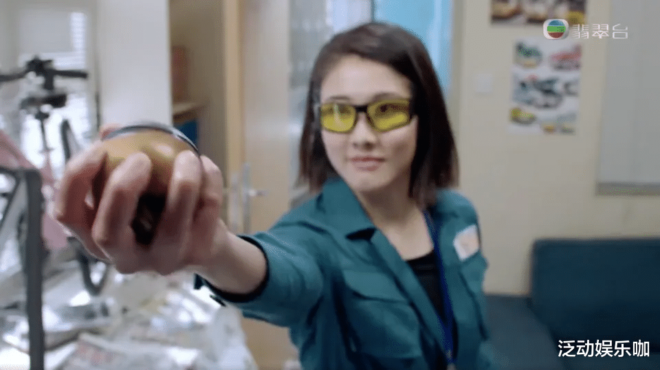 邓佩仪|曾经的著名演员邓佩仪IG更新近况,重返校园进修,粉碎被雪藏传闻