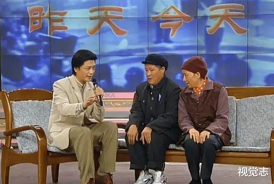 安眠书店|一代国民女神,从春晚消失了