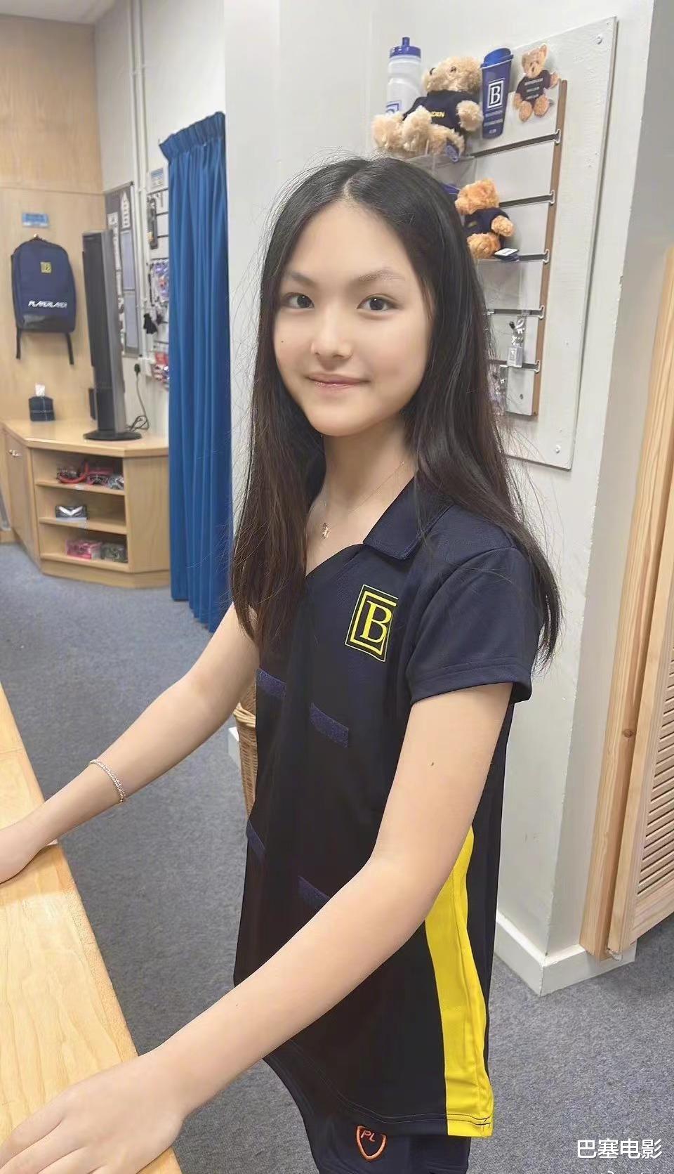 李嫣|星二代留学照曝光:王诗龄贵族范,李嫣朋友多不输王菲,哈利放飞