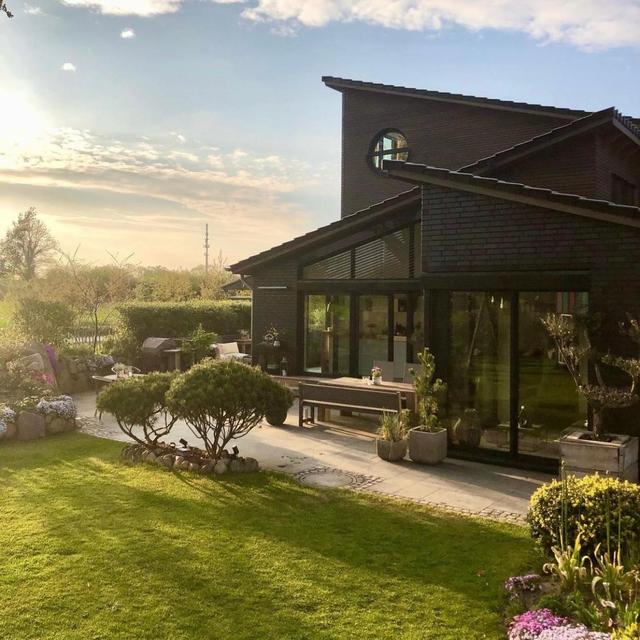 漳州|90后德国女主晒郊区自建房火了:门前无尽绿草环绕,美得超乎想象