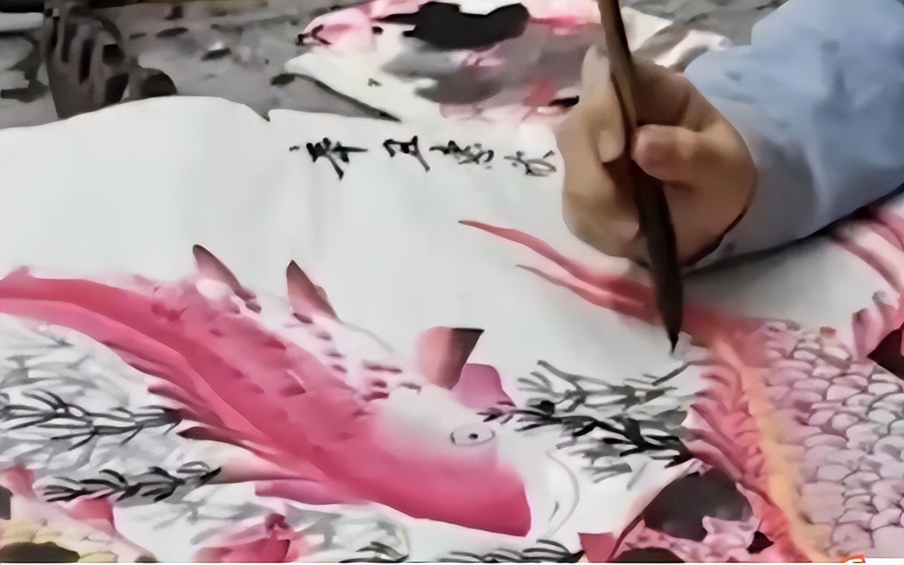 殡仪馆火化女尸:眼睛突然动了,捡回一条命,11年后回来报恩