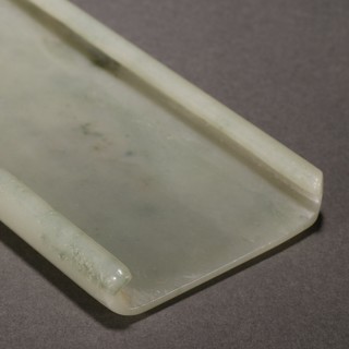 和田玉籽料|清代 和田玉籽料刻诗文臂搁