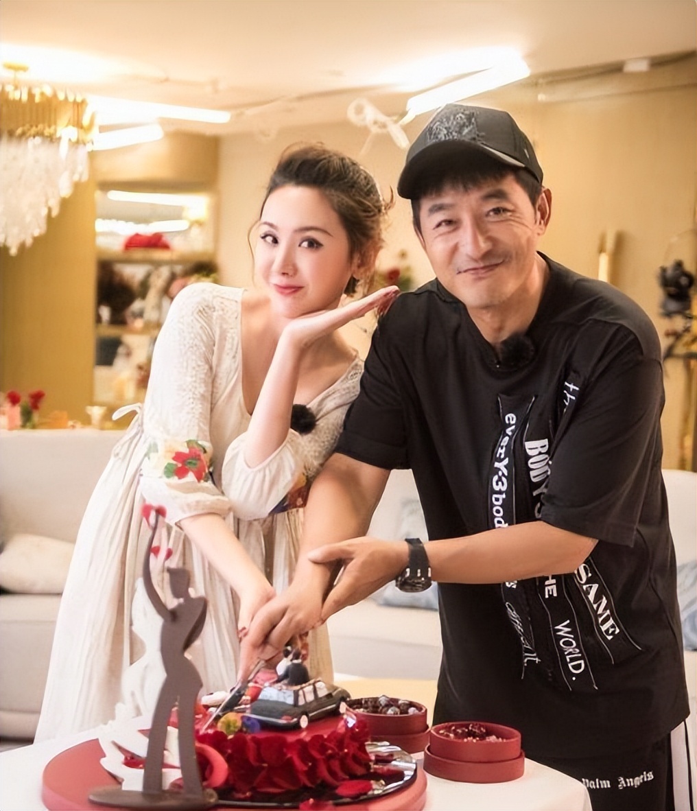 程丽莎|嫁到农村的程莉莎，与丈夫恩爱20年从无绯闻，婆媳相处和睦