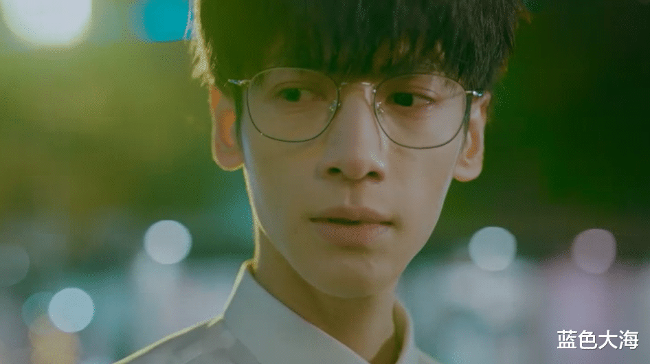 滤镜|十级磨皮滤镜,粉丝闭眼吹嘘纯欲!这样诈骗观众,看完都笑出声了