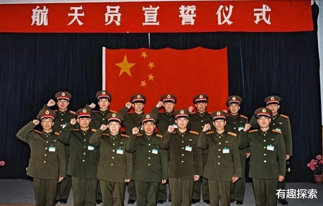 神十六至少一名第三批航天员!终于要露脸了,景海鹏是指令长吗?