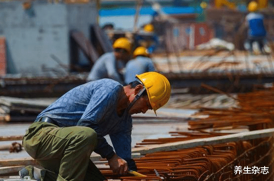 补肾|55岁农民工肝脏癌变,医生:“1粗粮”吃一口等于10斤白酒,趁早扔