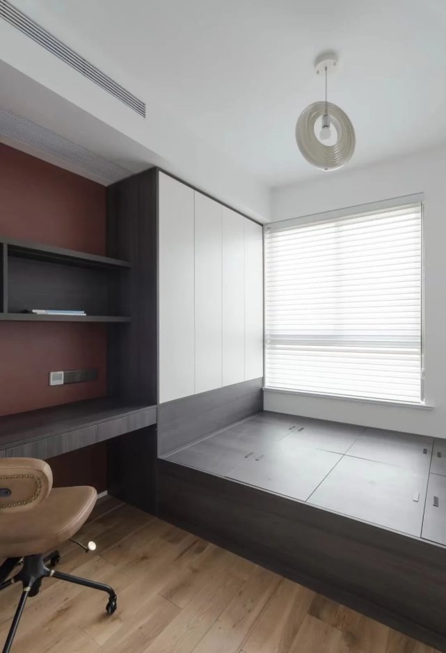 收纳美观两不误!114㎡四口之家,她家木柜暗藏这些玄机!