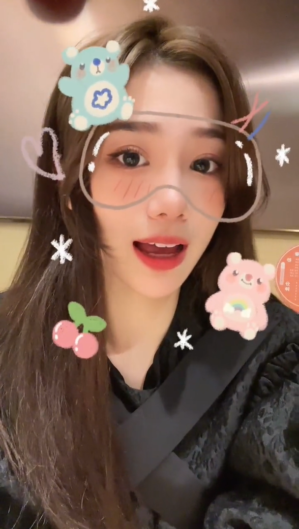 徐杰|徐杰女友露脸曝光！身高1米75的长腿美女，肤白貌美两人相恋多年