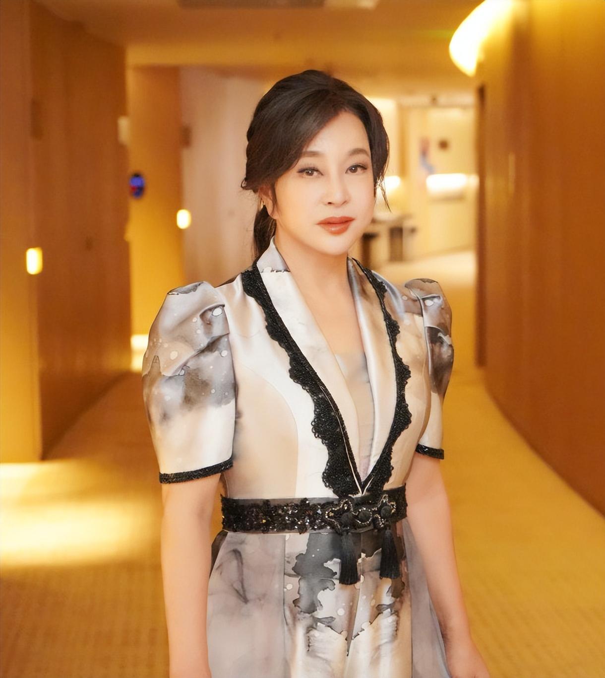 刘晓庆|感动！温暖！催泪！刘晓庆与三任前夫故事多