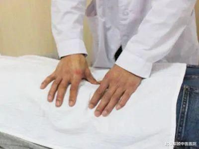 |【中医课堂】“左病右治、上病下治”为何如此神奇？