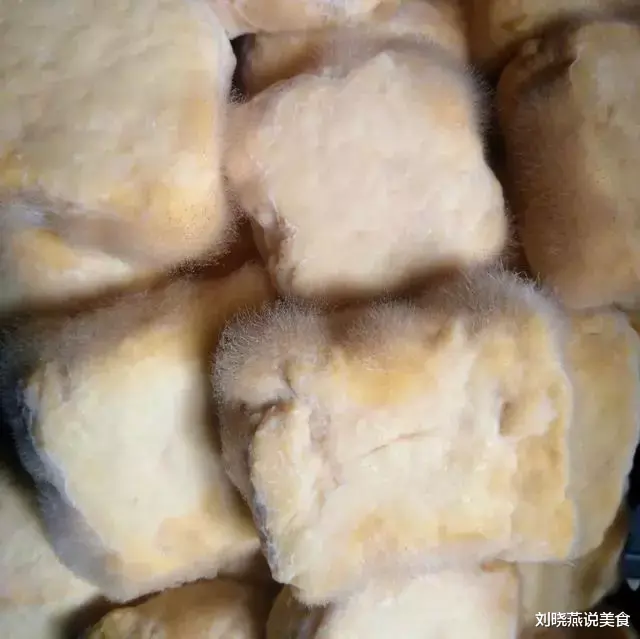 2001年贵州:16岁孪生姐妹毒杀双亲,被抓后称:成绩差,想要自由