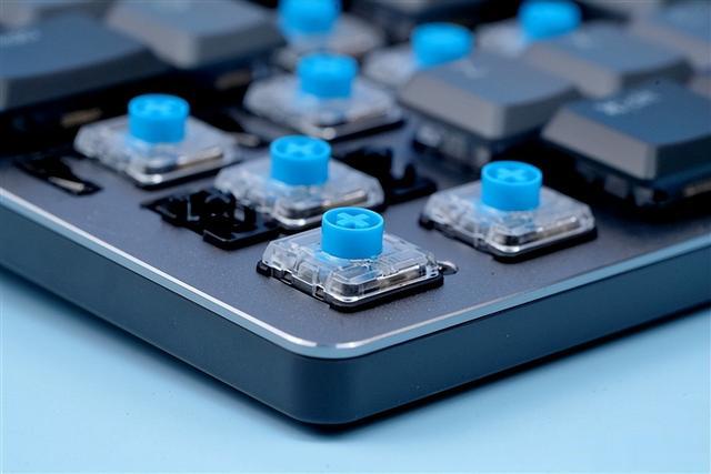 机械键盘|罗技MX机械键盘图赏：110键全尺寸 超薄青轴