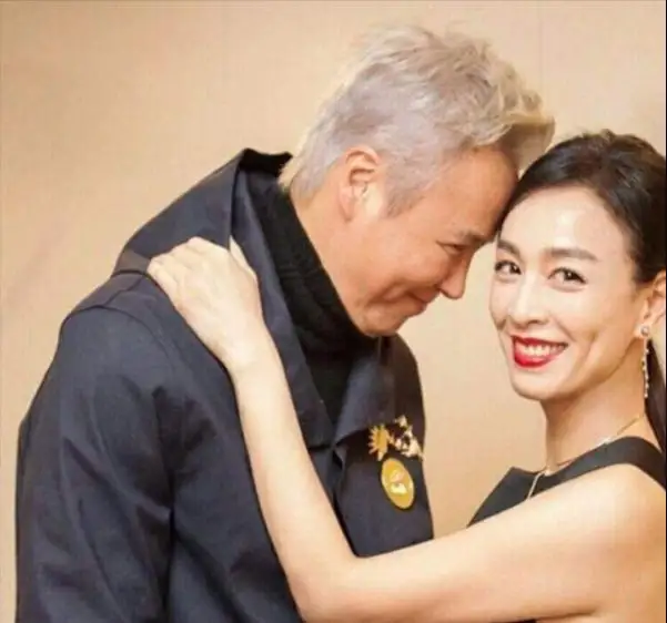 狡猾奸诈的张庭夫妇扔下重金,请来30名律师应对法庭听证