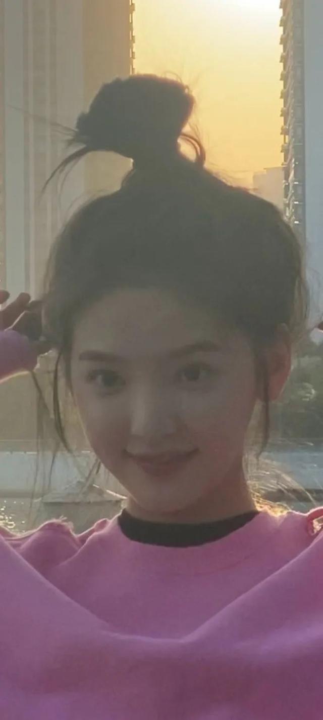 明星素颜 素颜和解？不如摆脱所谓强权定义的“美”