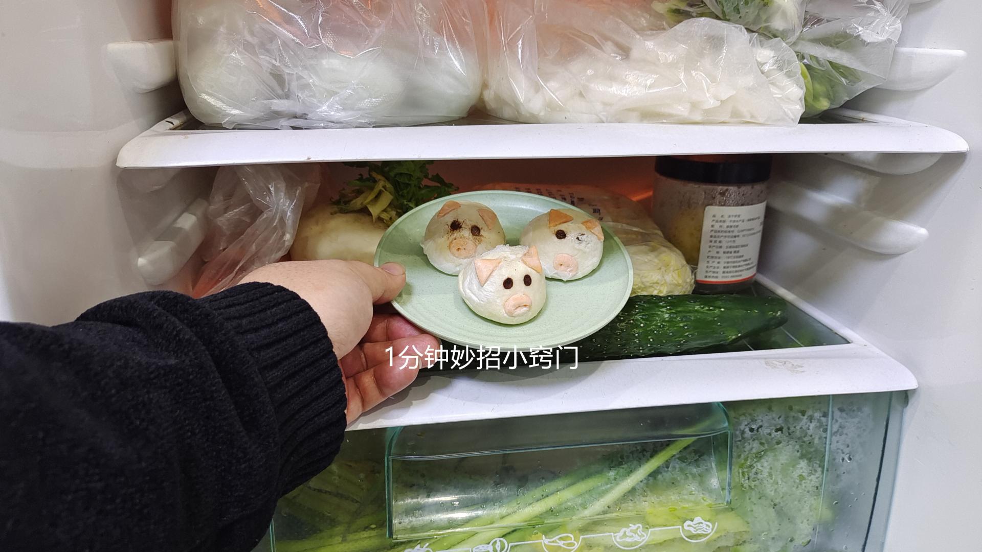 保存馒头时，直接放冰箱是大错！教您1招，放一月都不干硬不发霉