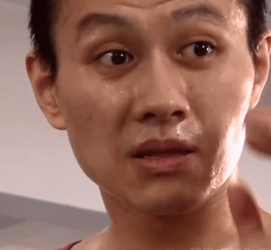 王迪|节哀!44岁王迪抛下妻子俩娃坠亡,杨丽萍悲痛悼念,头像早有预兆