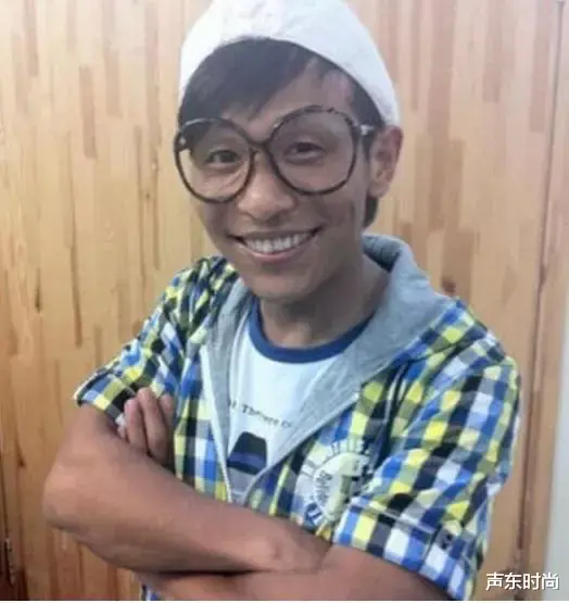 宋小宝|第一次上春晚就忘词,为拖延时间,瞎编了一句台词却火遍全国