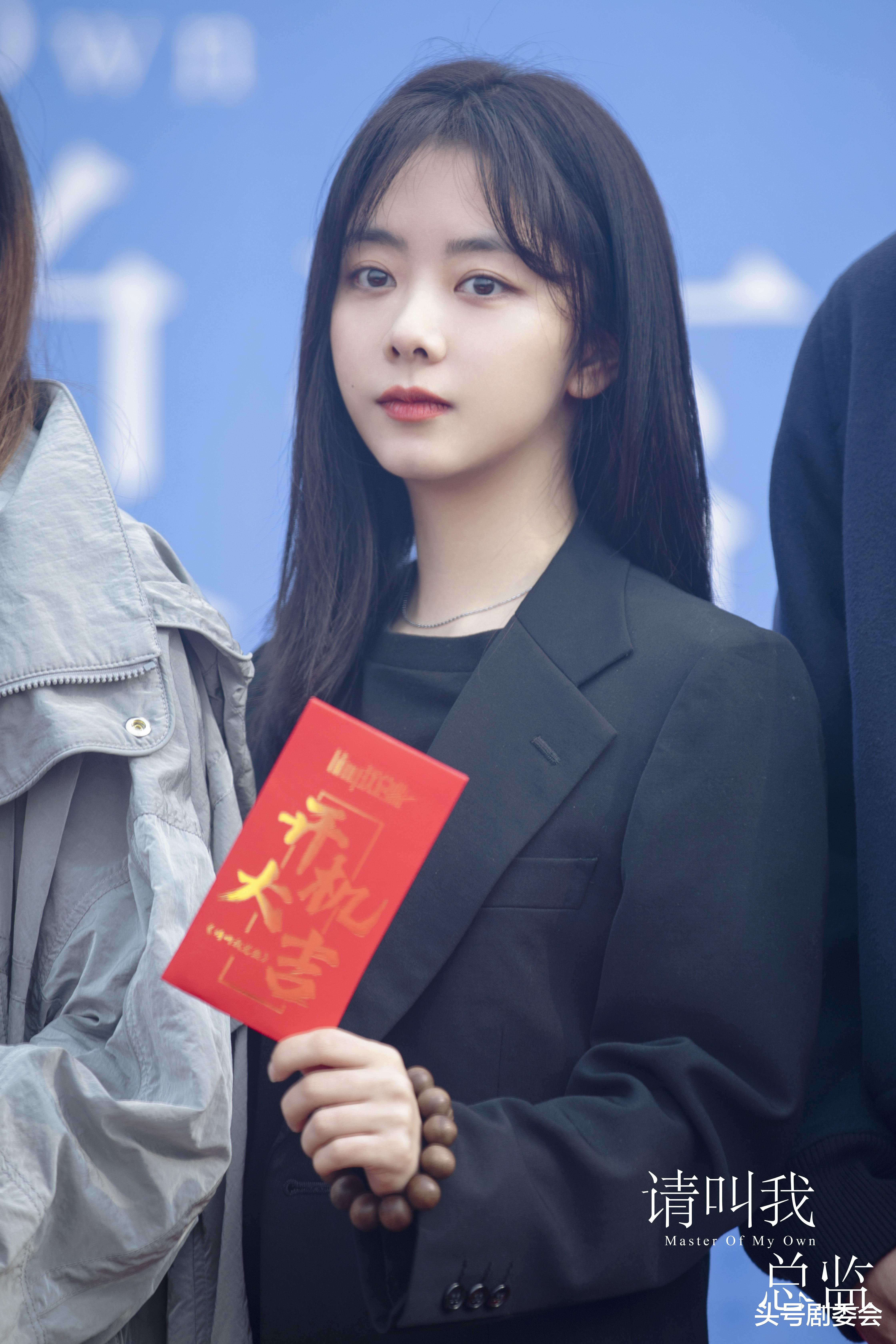 谭松韵|谭松韵新剧即将定档,合作10位男神,成为90花领军人物