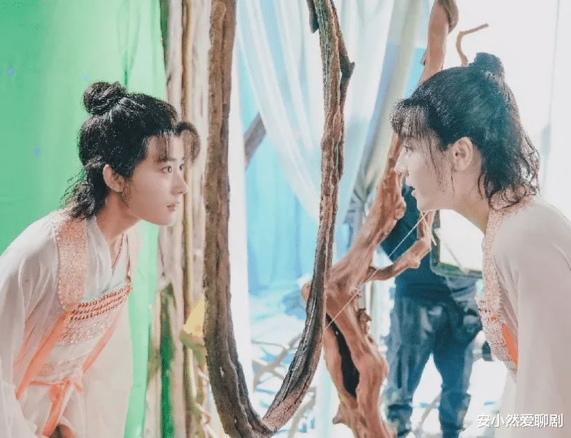 迪丽热巴|与君初相识：揭秘阿纪的换脸术，原来拍戏时的换脸这么简单！