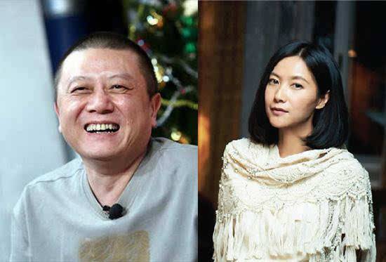 王朔|63岁王朔近照曝光！面容肿胀老态尽显，与妙龄女子把酒言欢太潇洒