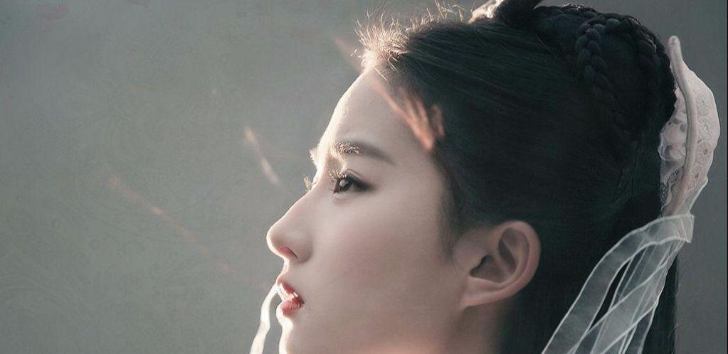 刘亦菲|刘亦菲母亲开影视公司？刘亦菲资源飞升，混得风生水起