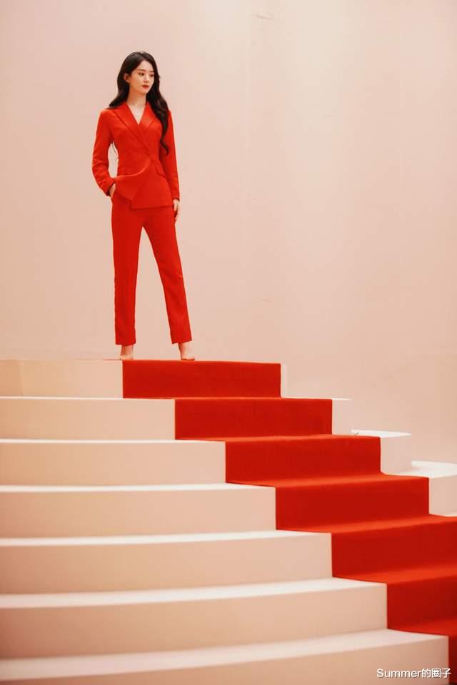 赵丽颖|不管怎么看,赵丽颖都是个很优秀的女性啊!她值得喜欢