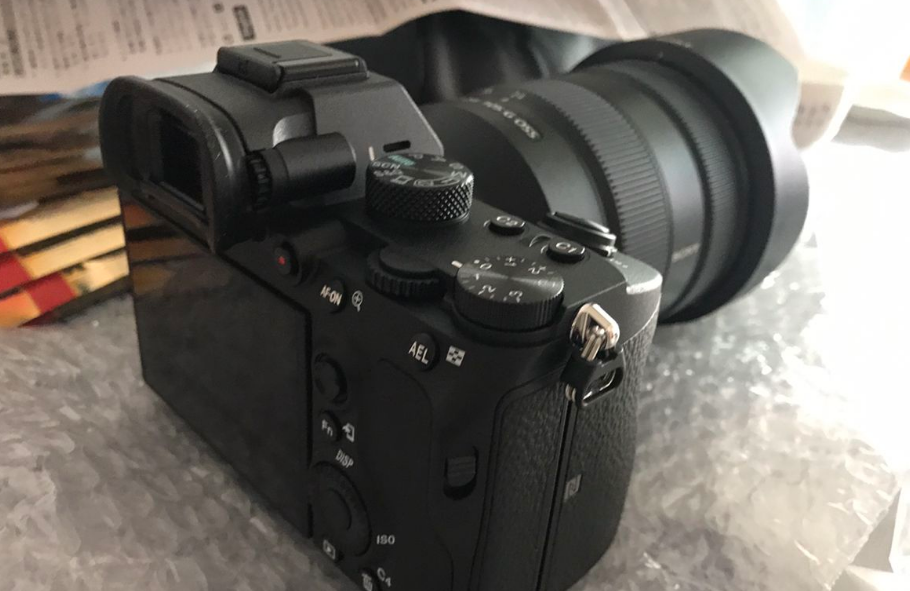 |A7系列是美能达出的，说到底，索尼还是延续了美能达的产品线而已