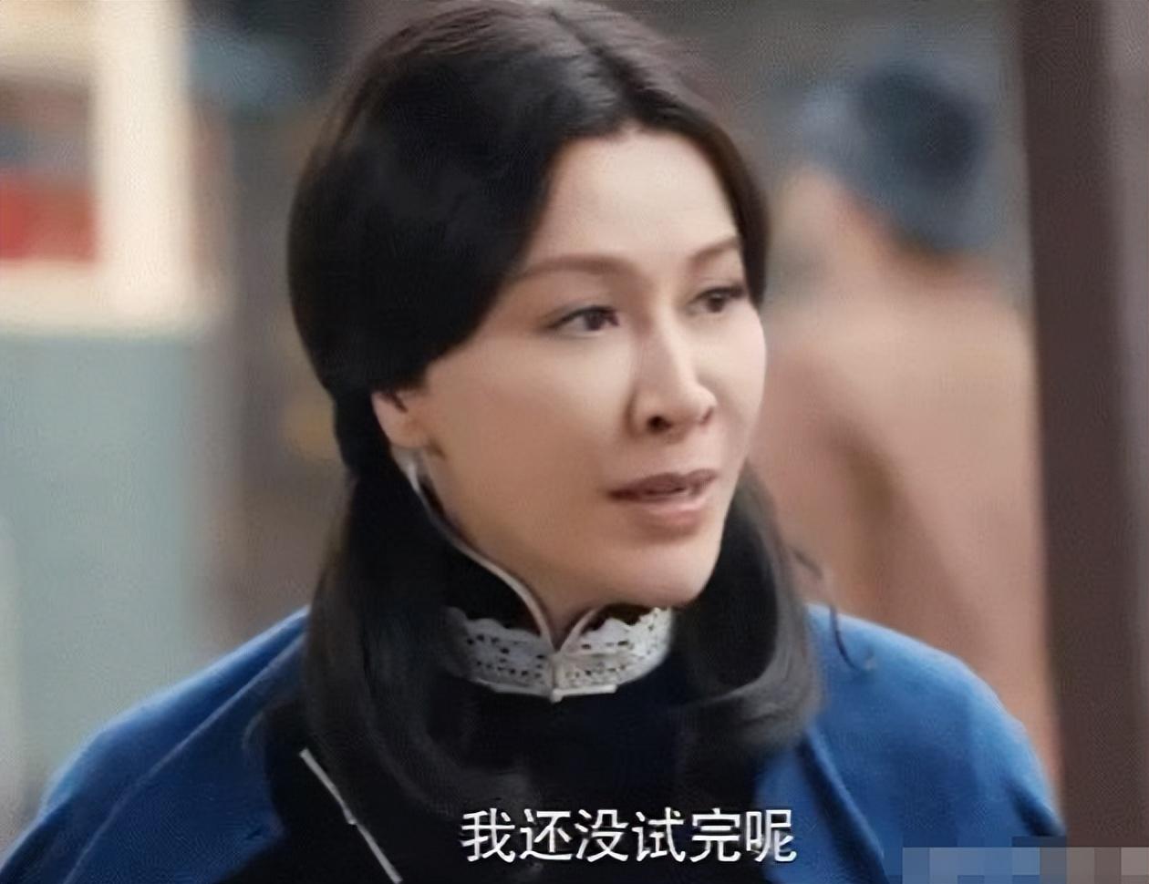 章子怡|这7位女星别再“强行扮嫩”了，脸上褶子藏不住，61岁还在演少女