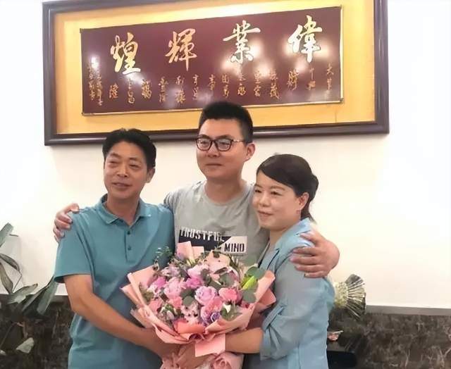 带货|熊磊直播口碑回升?有网友向熊磊道歉曾误解对方,本人回应情商高